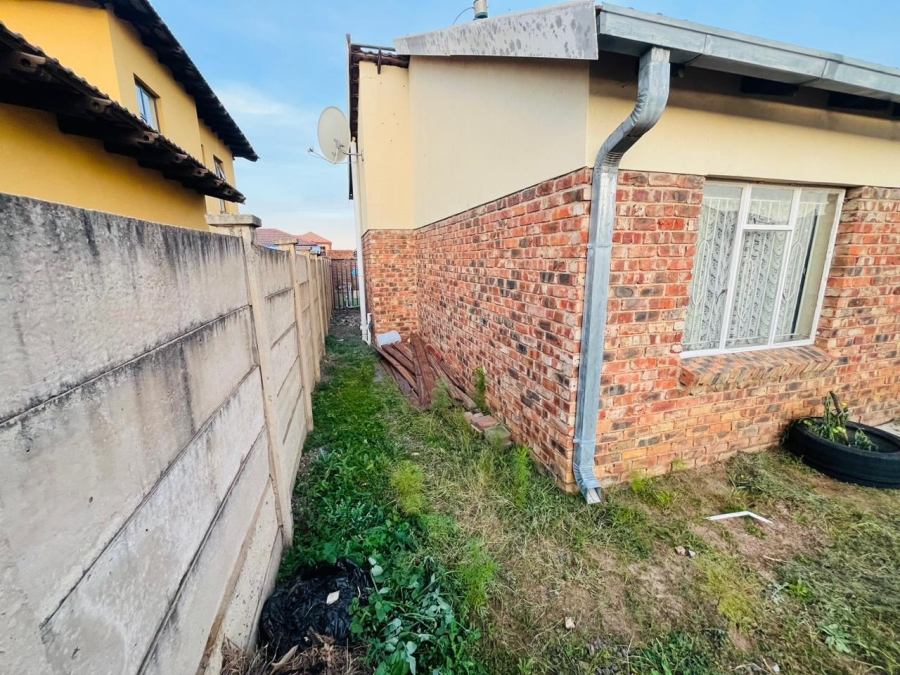 2 Bedroom Property for Sale in Vista Park Free State
